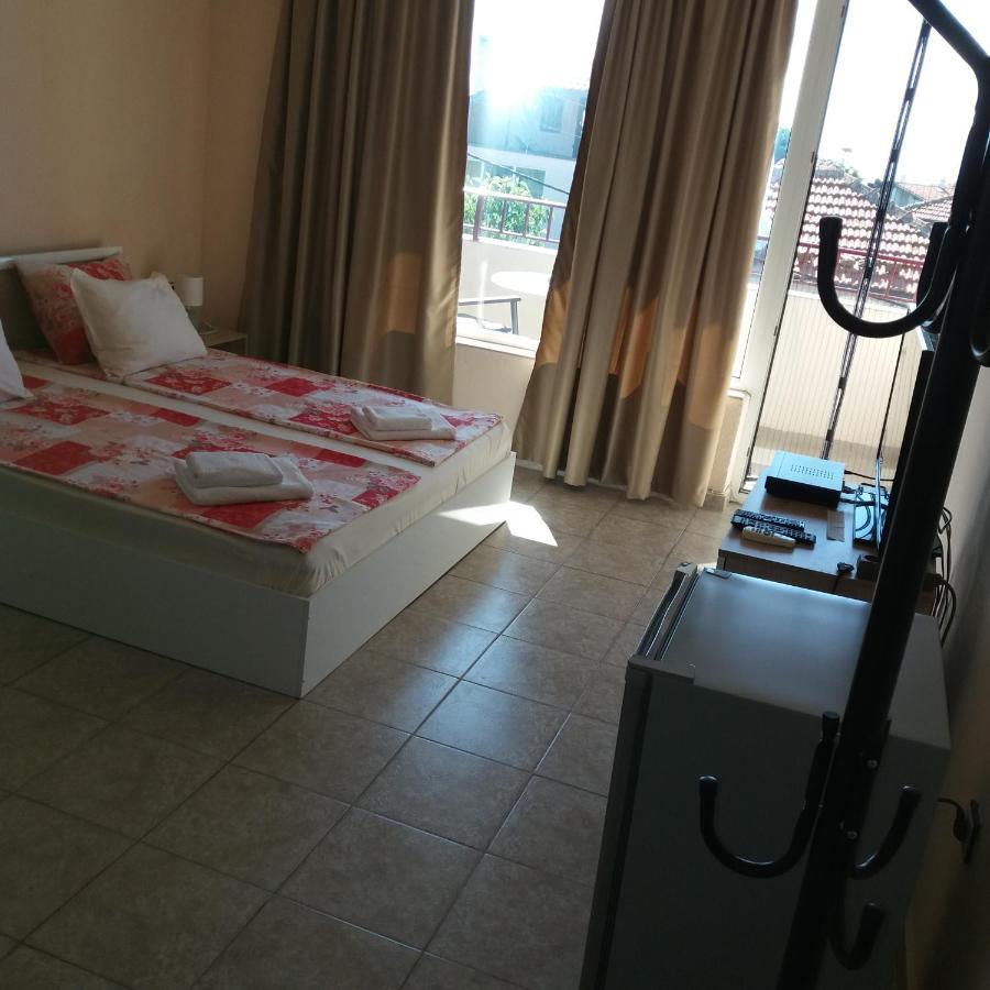 Hotel Къща За Гости Семейство Маврови à Rezovo Extérieur photo
