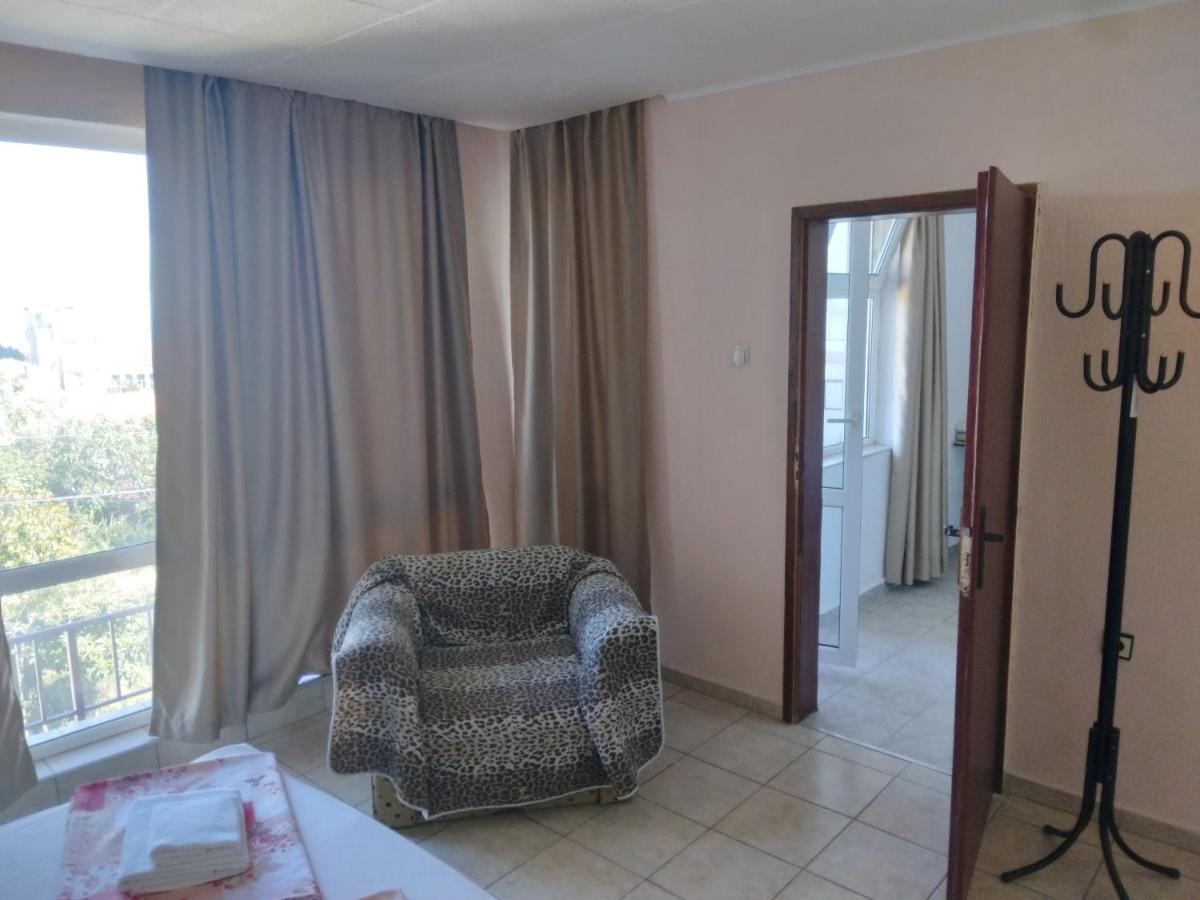 Hotel Къща За Гости Семейство Маврови à Rezovo Extérieur photo