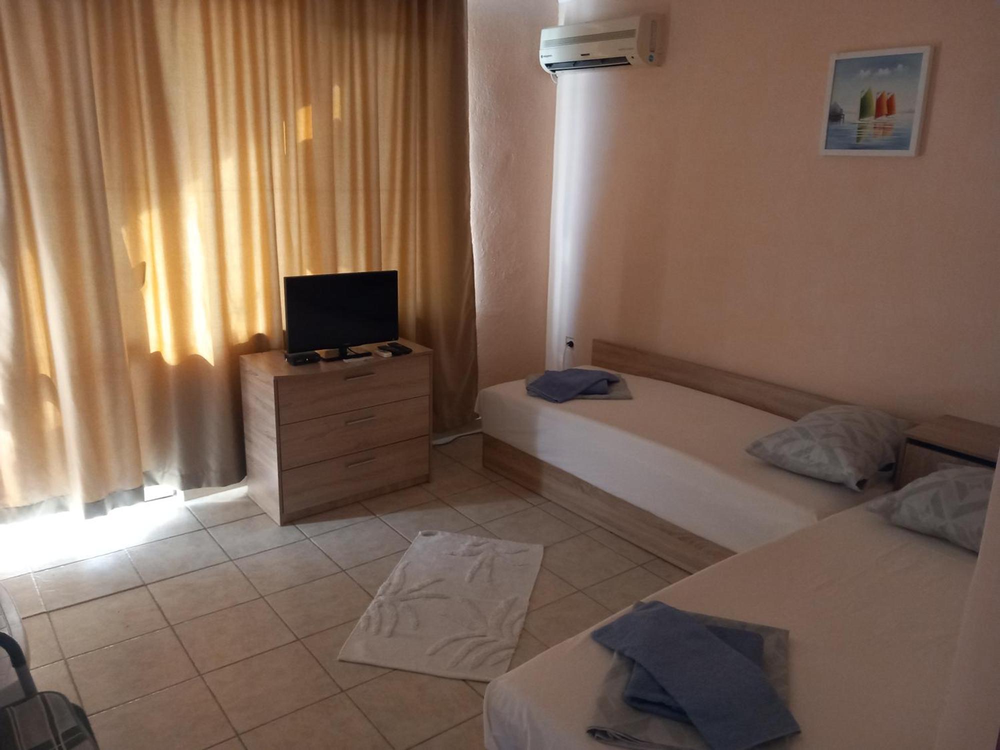 Hotel Къща За Гости Семейство Маврови à Rezovo Extérieur photo