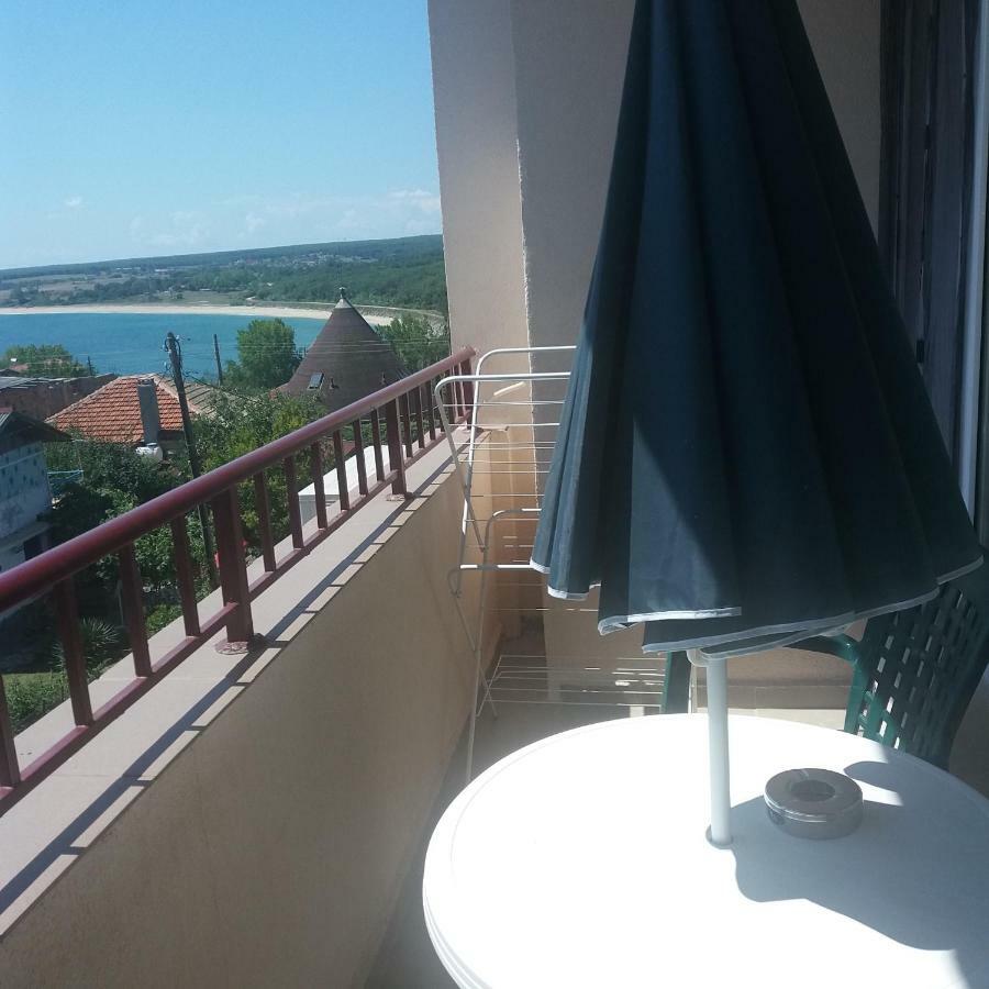 Hotel Къща За Гости Семейство Маврови à Rezovo Extérieur photo